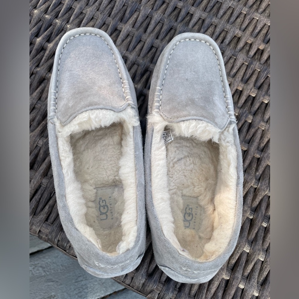 UGG Gray “Ansley” Water Resistant Slipper - Picture 3 of 10